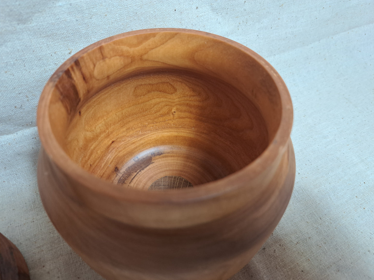 #158 Cherry box with Oak knob
