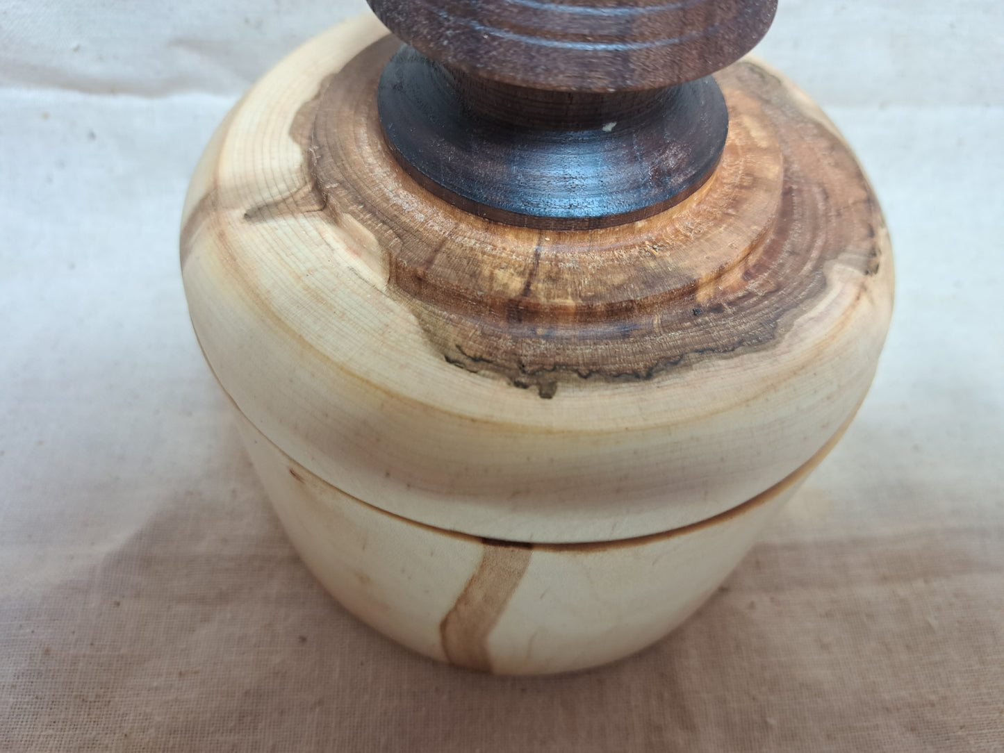 #160 Maple box with Walnut knob