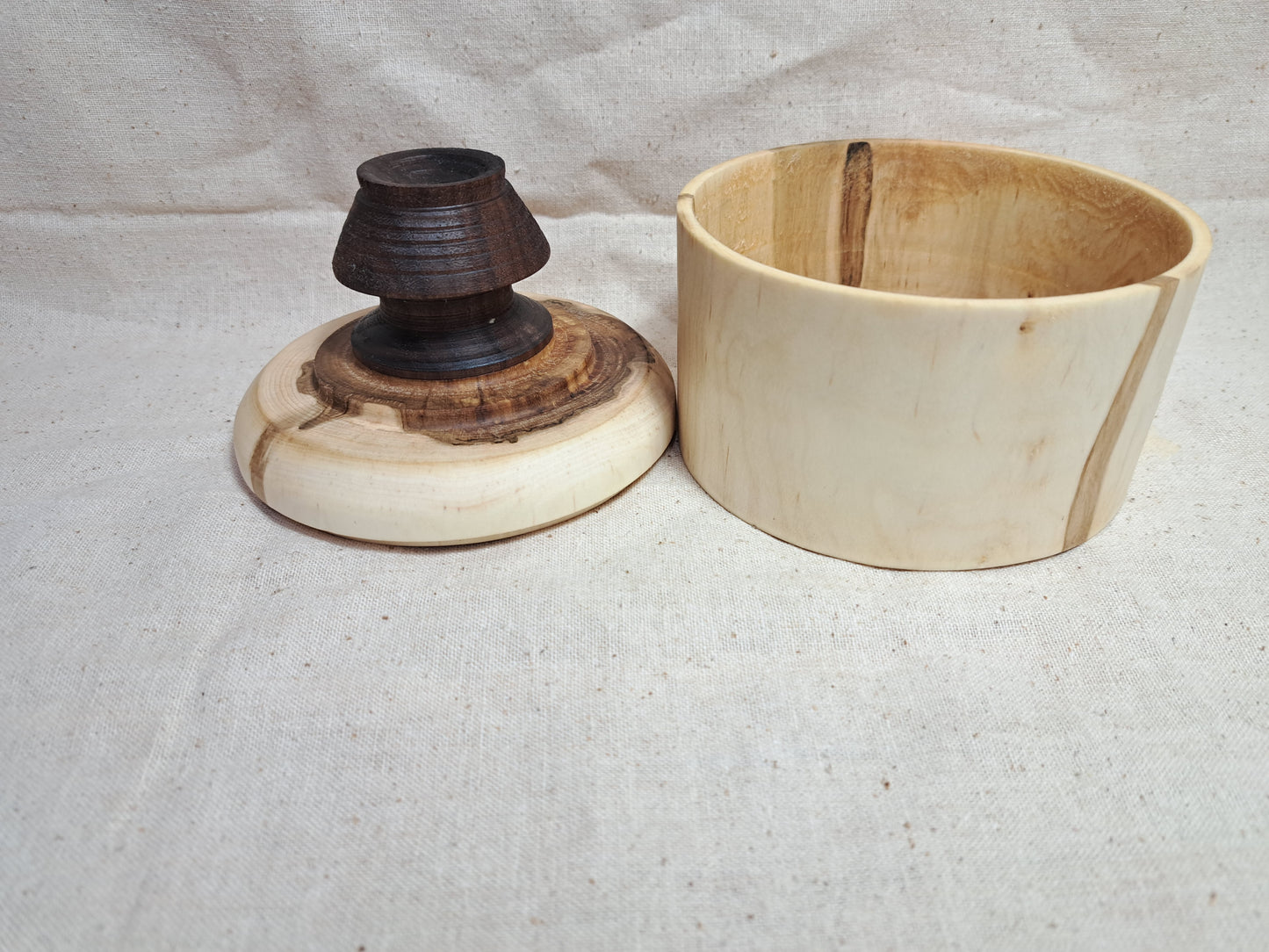 #160 Maple box with Walnut knob