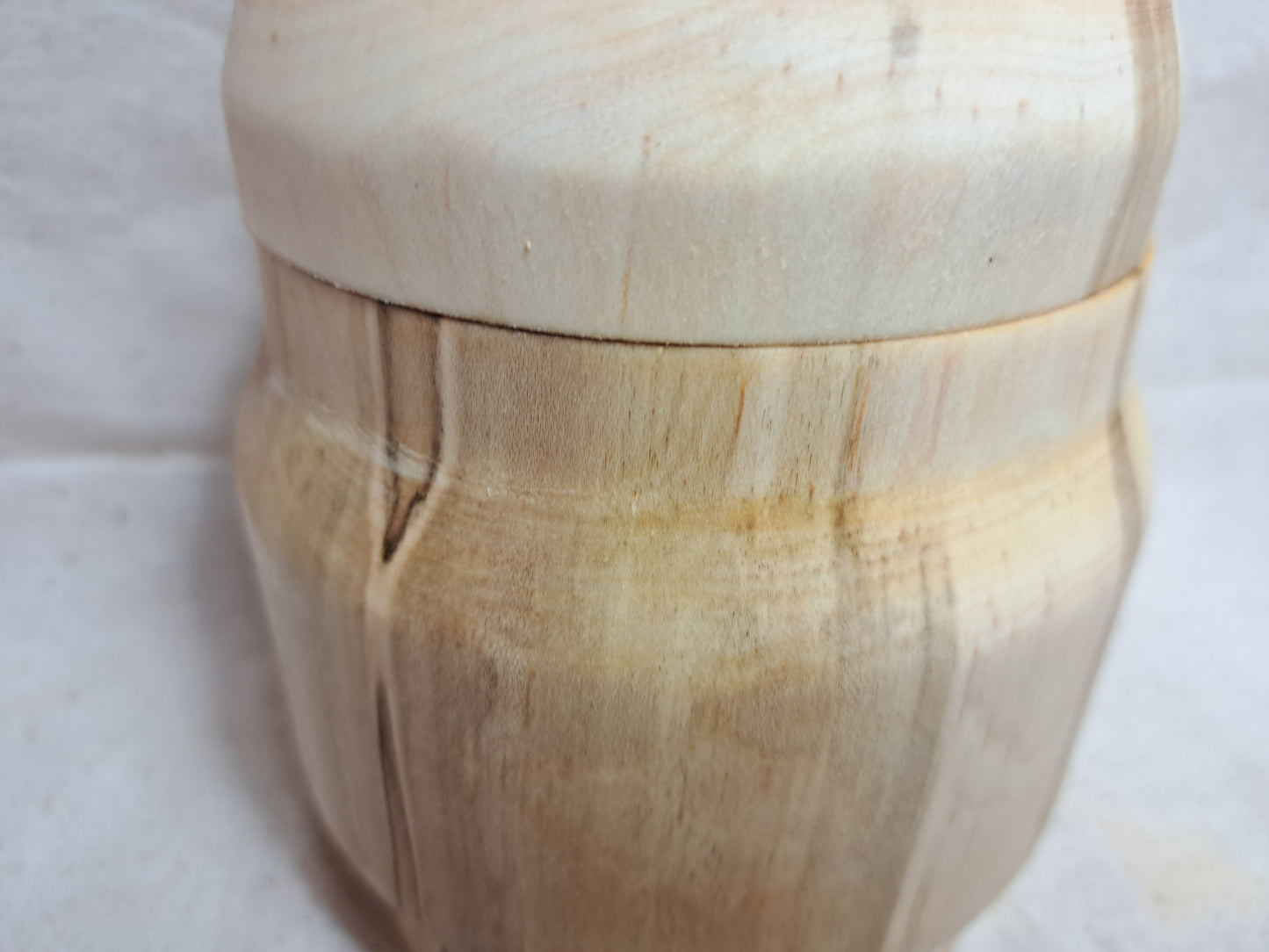 #159 Maple box with Walnut knob